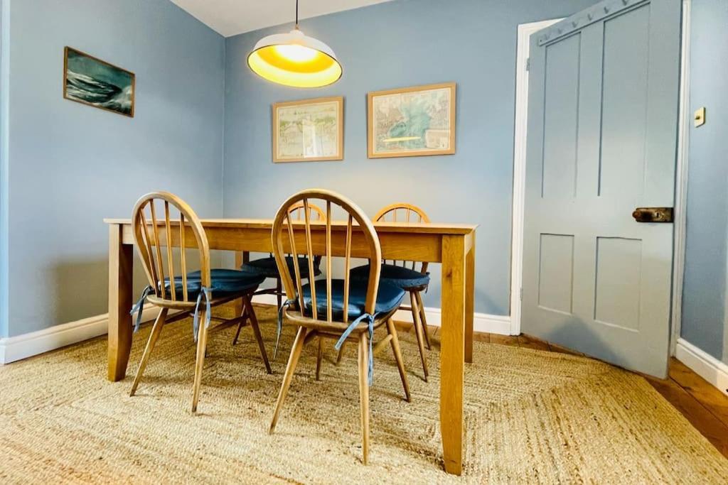 Northdene Cottage - Cosy Old Fisherman'S Cottage Two Mins From Sea - Free Parking - Wood Burning Stove - Roll Top Bath - Dog Friendly Deal Exterior foto
